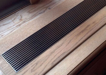 Warming of a wooden house