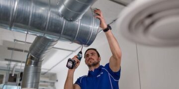 Warming of a wooden house