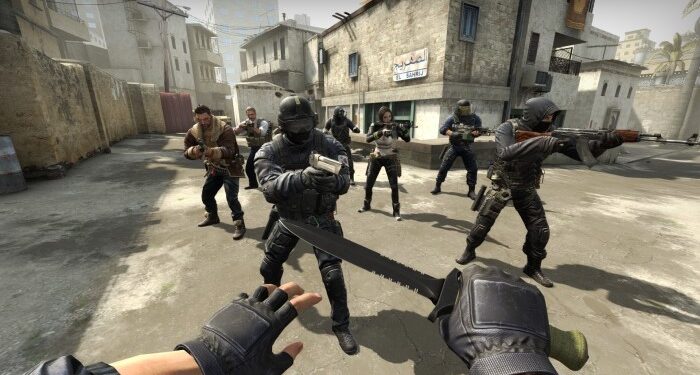 What criteria should be based on the choice of a server for playing Counter Strike