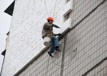 Сколько стоит наружное утепление фасадов и как оно осуществляется