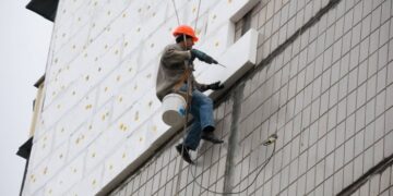 Сколько стоит наружное утепление фасадов и как оно осуществляется