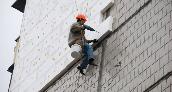 Сколько стоит наружное утепление фасадов и как оно осуществляется