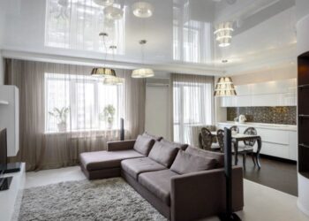 Как визуально расширить пространство квартиры при помощи натяжного потолка