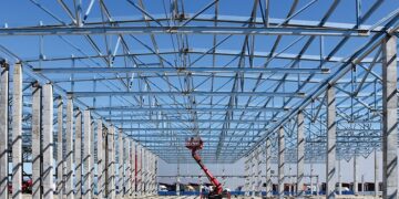 Строительство промышленных складов: правила и этапы