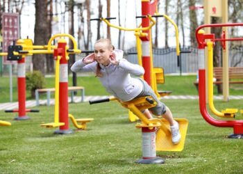 Уличные тренажёры: основные виды, достоинства и установка