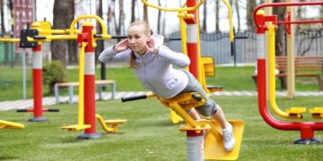 Уличные тренажёры: основные виды, достоинства и установка