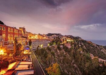 Экскурсия по Таормина: популярные места и что можно посмотреть