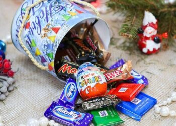 Як вибрати солодкі новорічні подарунки для профспілок