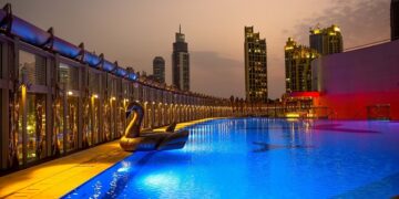 The best hotels with swimming pools in Dubai: an overview of the advantages