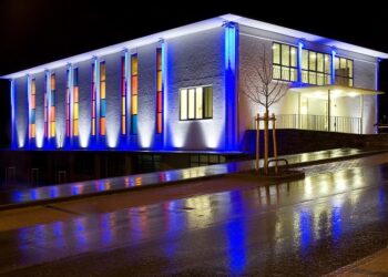 Світлодіодне освітлення від LEDSTER для офісів, торгових приміщень та теплиць