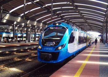 Як швидко і просто купити квитки на поїзд через електронний сервіс: основні переваги та особливості