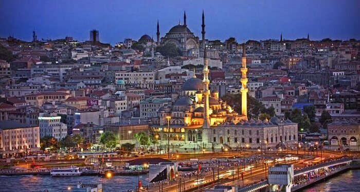 Стамбул зовет: как найти работу в городе контрастов