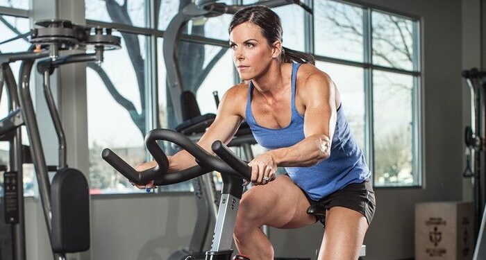 Як правильно тренуватися на кардіо тренажерах: поради для початківців