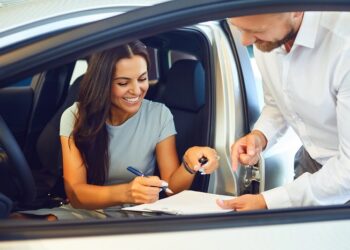 Is renting a car with no deposit risky