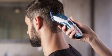 Профессиональные машинки для стрижки волос: основные виды и советы по выбору